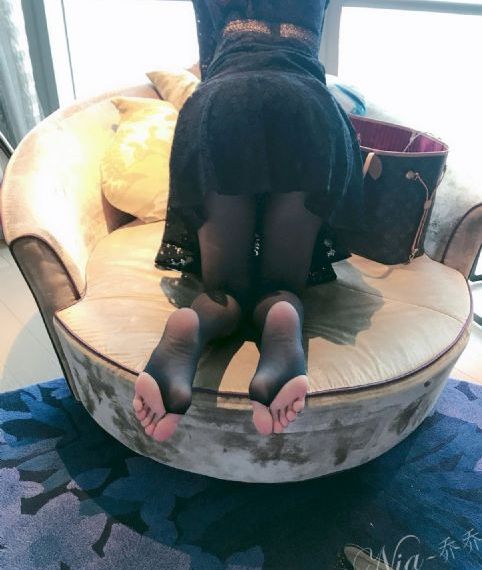 校花喂我乳我脱她胸罩免费视频_大片在线观看