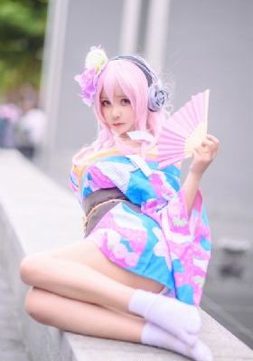姑娘高清_720动漫在线观看